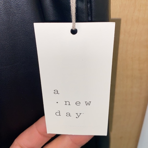 NWT A New Day Faux Leather Skirt - Picture 10 of 12